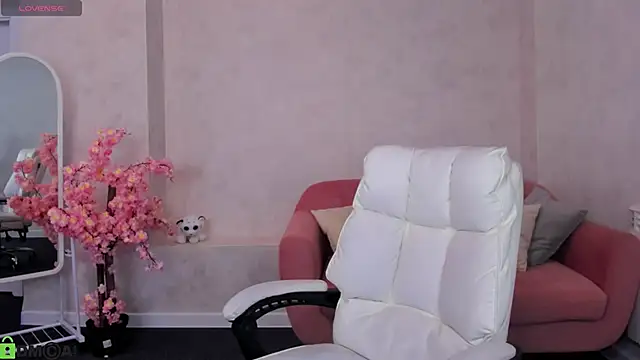 Snapshot of Marie_Hayes chatting on 06-07-26, 01:32 Marie Hayes online show from 06-07-26, 01:32