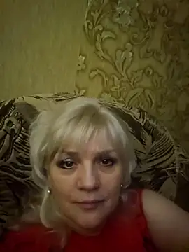 Snapshot of AliceStar333 chatting on 01-06-26, 04:21 AliceStar333 online show from 01-06-26, 04:21