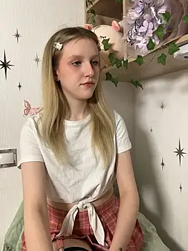 KissChristie online show from 01-12-26, 07:08