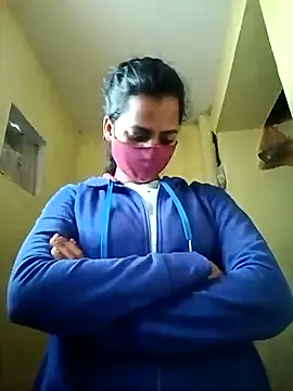 Snapshot of Namrta_cute chatting on 01-12-26, 02:17 Namrta cute online show from 01-12-26, 02:17