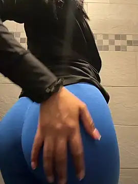 AnahiSkye online show from 04-16-26, 06:09