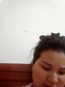 kira0021 online show from 01-12-26, 12:54