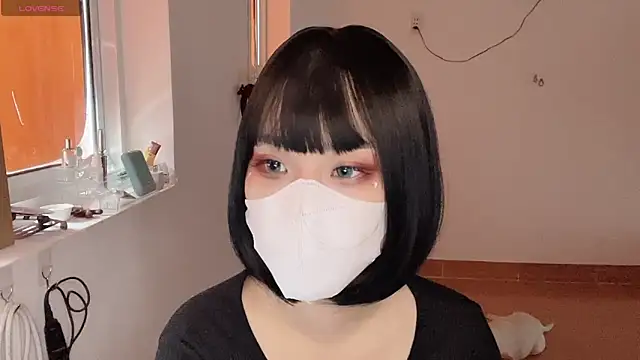 Snapshot of Tieu-May chatting on 02-08-26, 06:50 Tieu-May online show from 02-08-26, 06:50