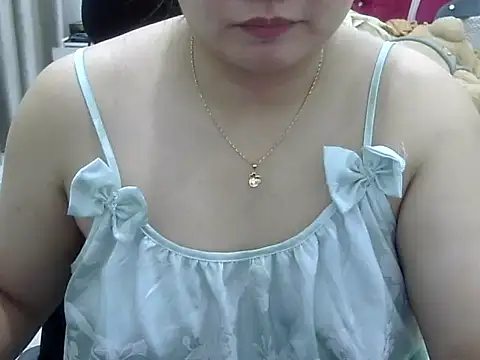 Sarah no land online show from 06-30-26, 02:29