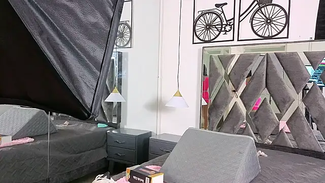 SalomeWilson online show from 01-10-26, 08:21