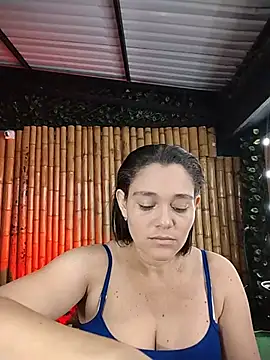Astrid williams online show from 06-25-26, 01:05