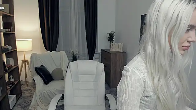 KristalCrowner online show from 02-07-26, 07:28