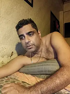 Snapshot of hardnhornybull chatting on 07-28-26, 06:42 hardnhornybull online show from 07-28-26, 06:42