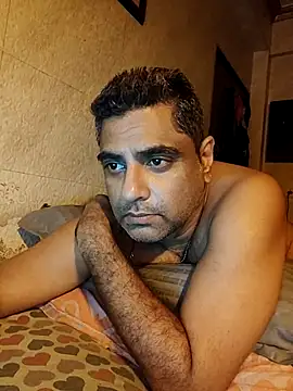 Snapshot of hardnhornybull chatting on 07-28-26, 07:39 hardnhornybull online show from 07-28-26, 07:39