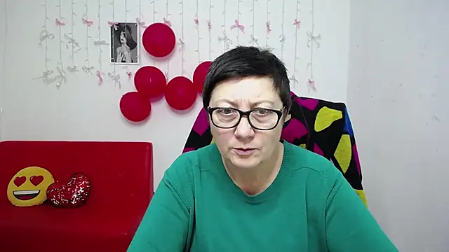 Snapshot of EmilyL0ve chatting on 01-15-26, 06:11 EmilyL0ve online show from 01-15-26, 06:11