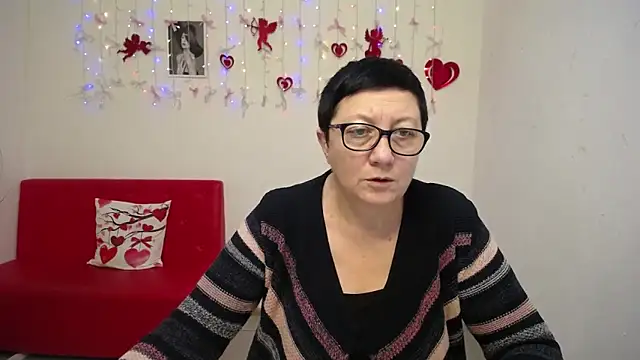 EmilyL0ve online show from 02-09-26, 06:23