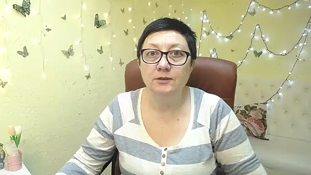 EmilyL0ve online show from 03-17-26, 06:11