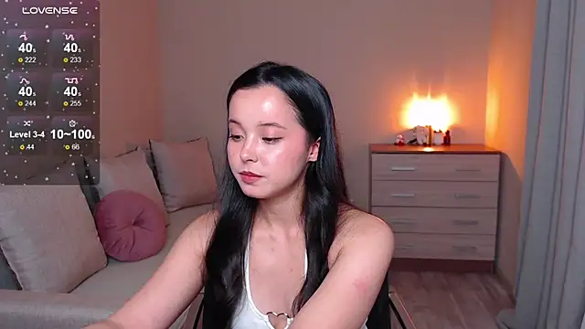 Snapshot of lia_hetty chatting on 09-24-25, 03:48 lia hetty online show from 09-24-25, 03:48