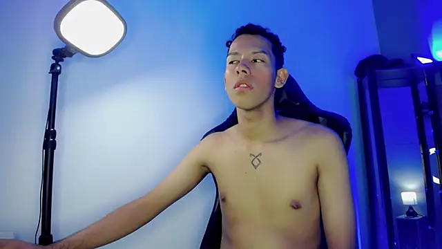 Snapshot of Tupac_D chatting on 01-15-26, 11:15 Tupac D online show from 01-15-26, 11:15