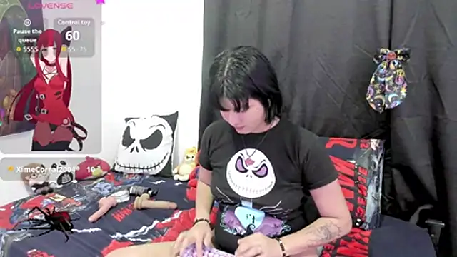 Snapshot of natsumixx chatting on 06-20-26, 06:27 natsumixx online show from 06-20-26, 06:27