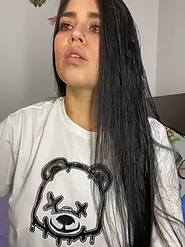 sophyy white online show from 04-22-26, 12:02