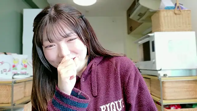   Yui  online show from 03-23-26, 12:47