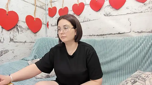 Sweetie Rozzy online show from 05-04-26, 01:23