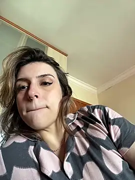 BarbieHotBrazil online show from 04-14-26, 06:47