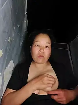 donaaa2 online show from 04-09-26, 03:17