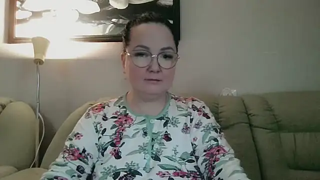 infinity loveliness online show from 04-18-26, 06:06