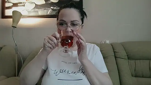 infinity loveliness online show from 04-21-26, 06:31