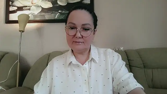 infinity loveliness online show from 05-18-26, 05:35