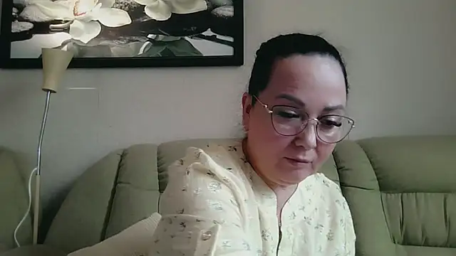 infinity loveliness online show from 06-14-26, 06:59