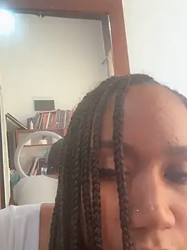 luucywilliams online show from 02-04-26, 04:13