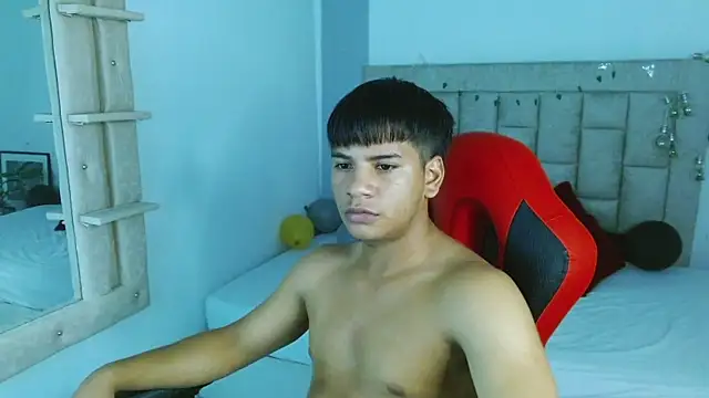 Snapshot of Jay_fox1 chatting on 01-12-26, 05:23 Jay fox1 online show from 01-12-26, 05:23