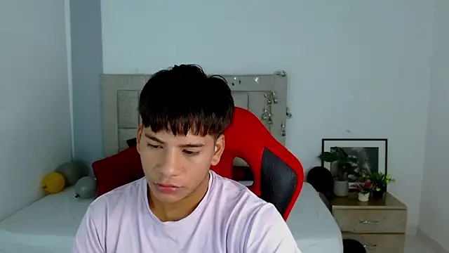 Snapshot of Jay_fox1 chatting on 01-14-26, 05:13 Jay fox1 online show from 01-14-26, 05:13