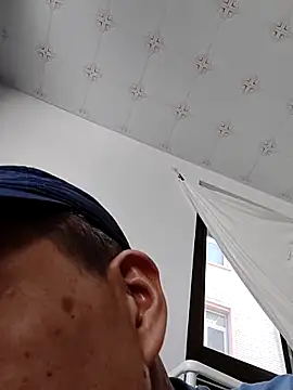 woxihuanzheli123 online show from 03-22-26, 03:43