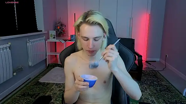 lucidangelok1 online show from 03-24-26, 02:16