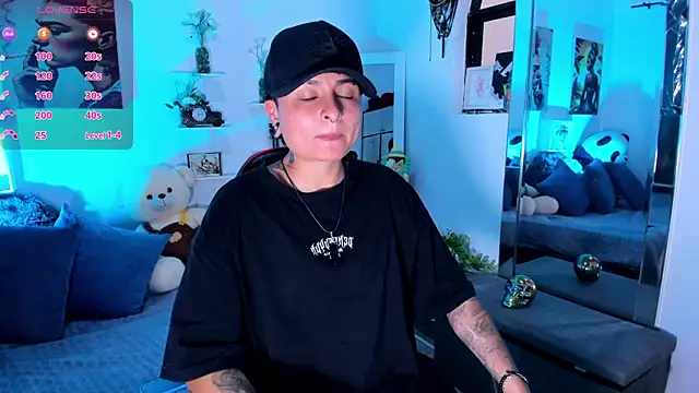 Snapshot of Zury_Ramirez chatting on 01-08-26, 07:05 Zury Ramirez online show from 01-08-26, 07:05