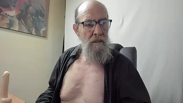 Snapshot of Uncle_Hottie chatting on 03-08-26, 02:04 Uncle Hottie online show from 03-08-26, 02:04