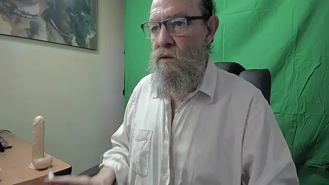 Snapshot of Uncle_Hottie chatting on 03-11-26, 04:35 Uncle Hottie online show from 03-11-26, 04:35