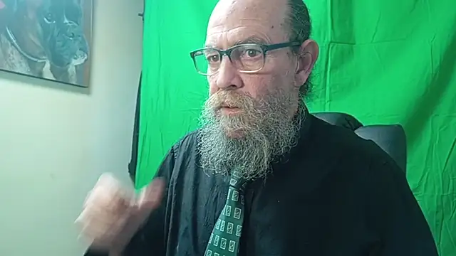 Snapshot of Uncle_Hottie chatting on 03-21-26, 05:49 Uncle Hottie online show from 03-21-26, 05:49