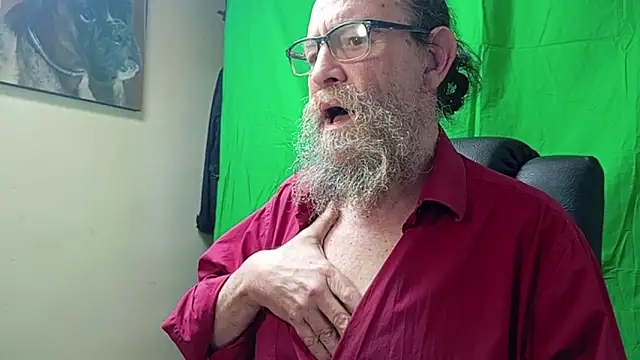 Snapshot of Uncle_Hottie chatting on 03-22-26, 03:26 Uncle Hottie online show from 03-22-26, 03:26
