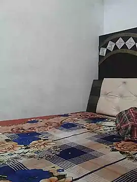 Snapshot of Cute-angle-1 chatting on 03-05-26, 07:37 Cute-angle-1 online show from 03-05-26, 07:37