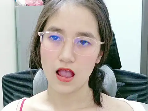 Shulee- online show from 02-09-26, 05:55