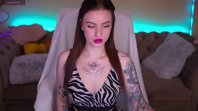 AlexaFleur online show from 06-20-26, 01:03