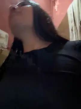 Snapshot of majesticmariee chatting on 05-21-26, 03:13 majesticmariee online show from 05-21-26, 03:13