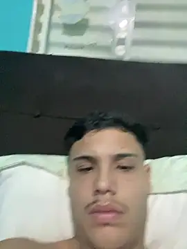 Wellington00  online show from 03-13-26, 02:18