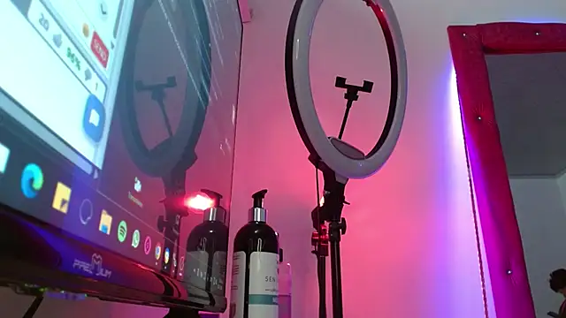 Nico  fox123 online show from 01-11-26, 08:14