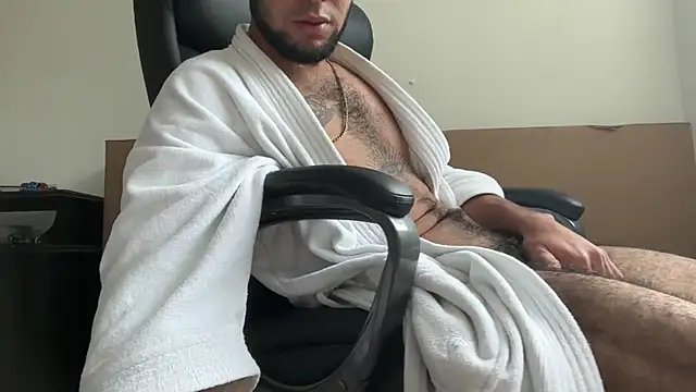 Snapshot of enyel_100 chatting on 01-06-26, 03:38 enyel 100 online show from 01-06-26, 03:38