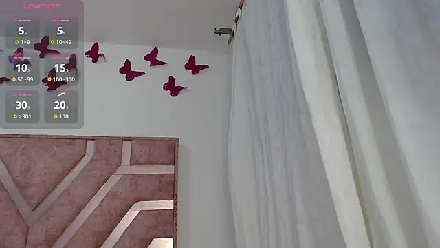 Roxy Fox- online show from 02-25-26, 04:22