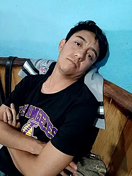 Snapshot of Hxzelmxnix chatting on 01-06-26, 07:45 Hxzelmxnix online show from 01-06-26, 07:45