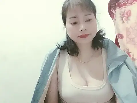 Snapshot of Sophie_sexy7 chatting on 01-08-26, 07:43 Sophie sexy7 online show from 01-08-26, 07:43