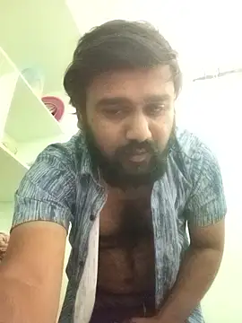 Snapshot of handsomeboy1414 chatting on 01-09-26, 05:32 handsomeboy1414 online show from 01-09-26, 05:32