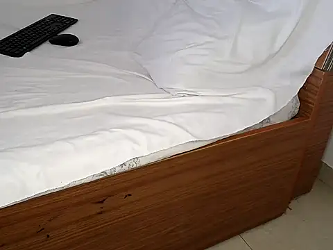 sids2891 online show from 04-11-26, 06:18